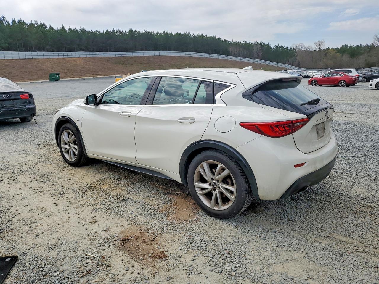 INFINITI Qx Base