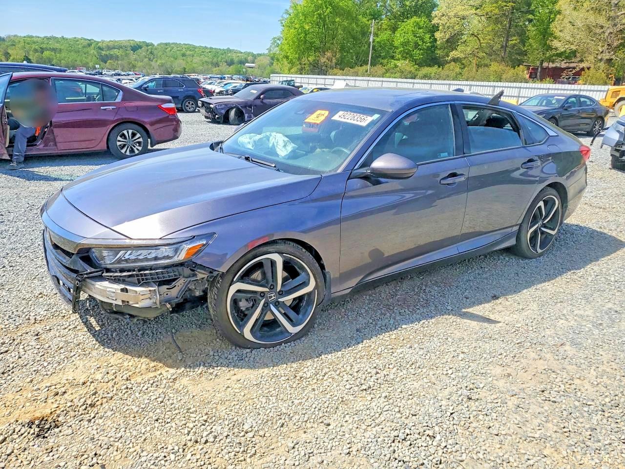 Salvage Honda Accord Image