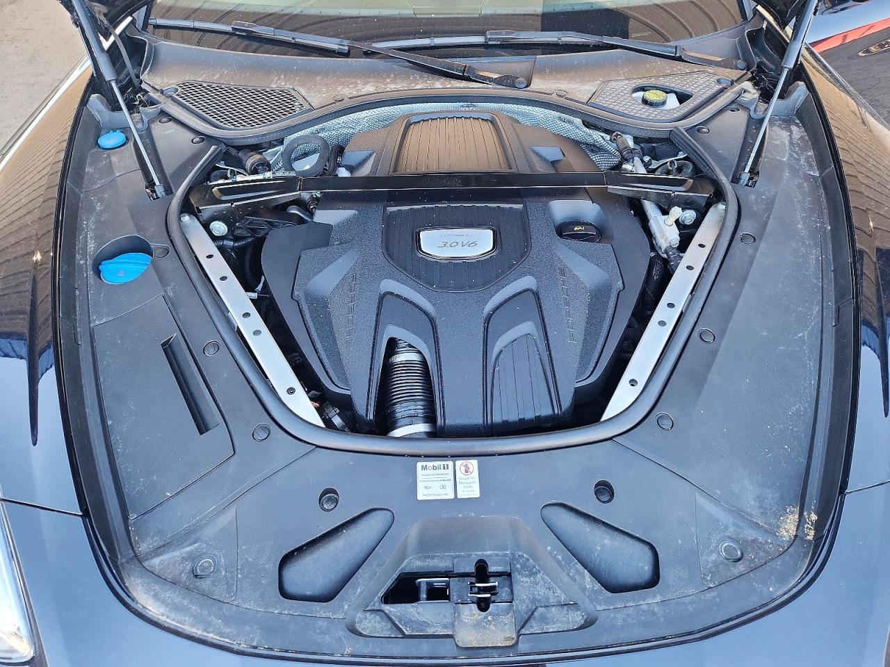 Porsche Panamera 4