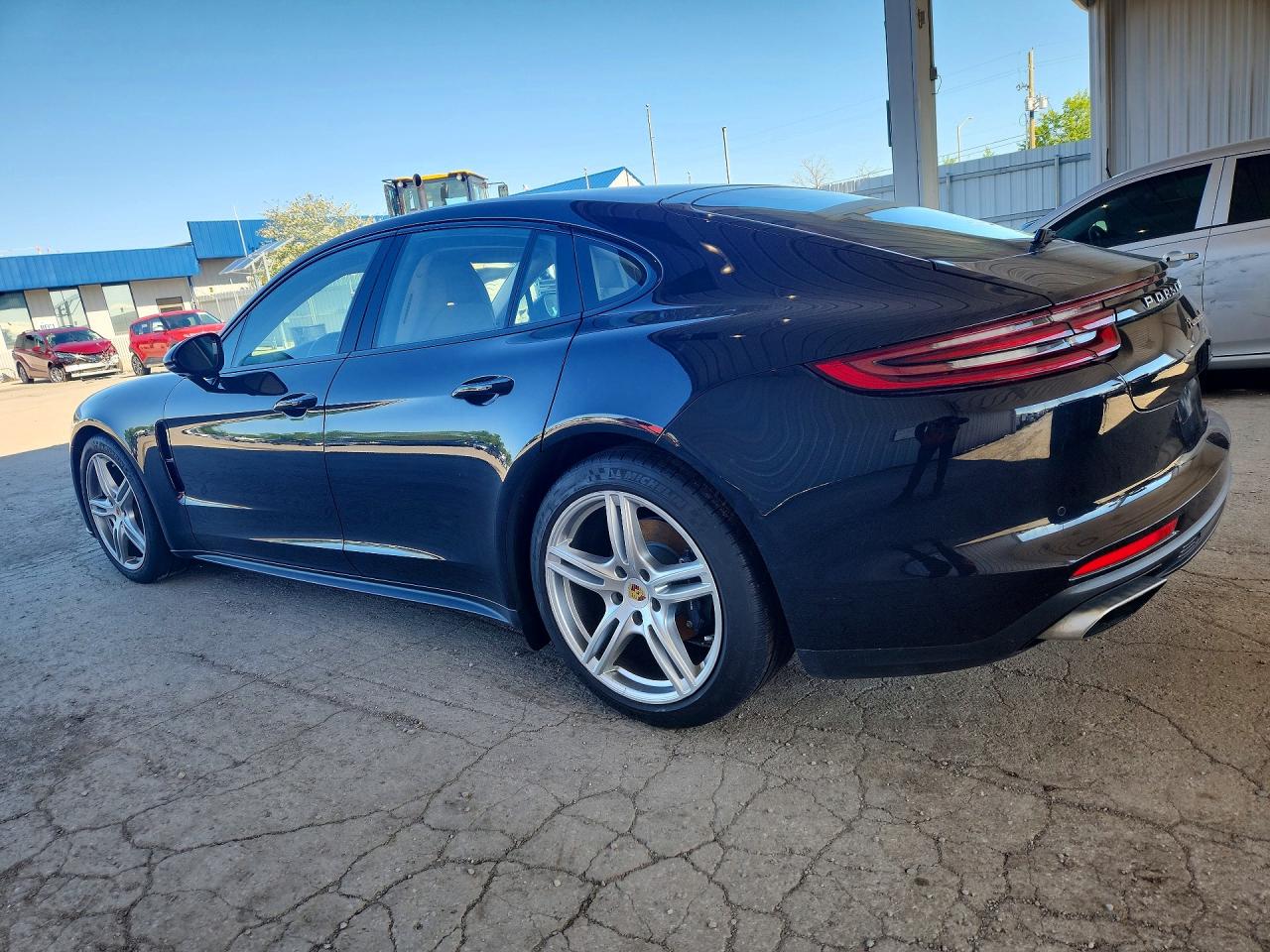 Porsche Panamera 4