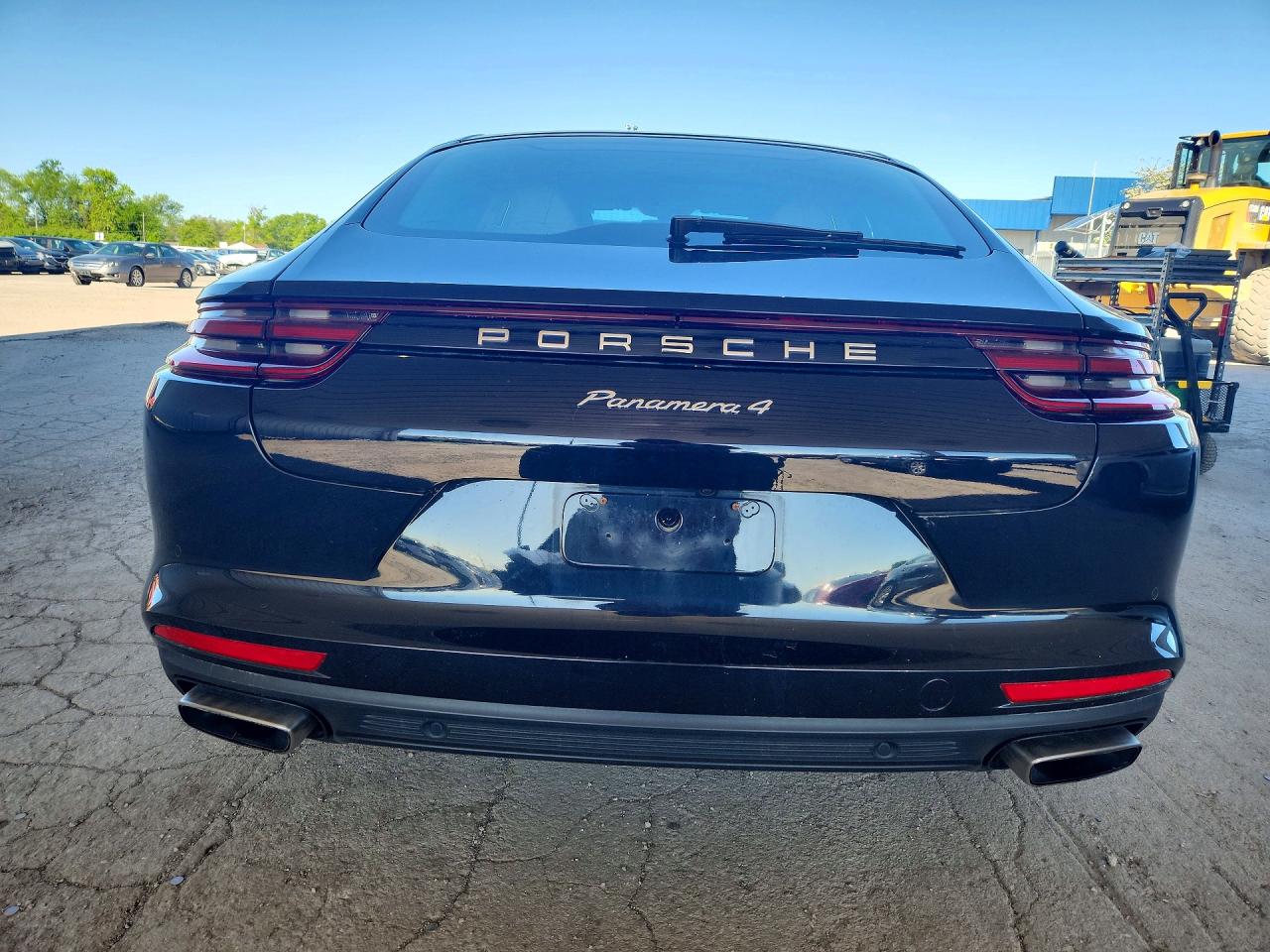 Porsche Panamera 4