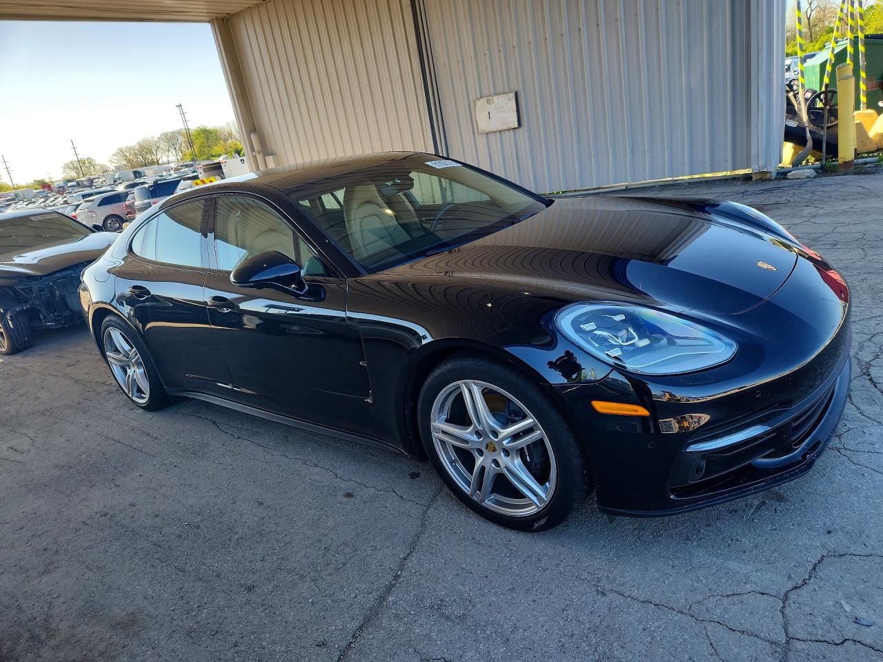 Porsche Panamera 4