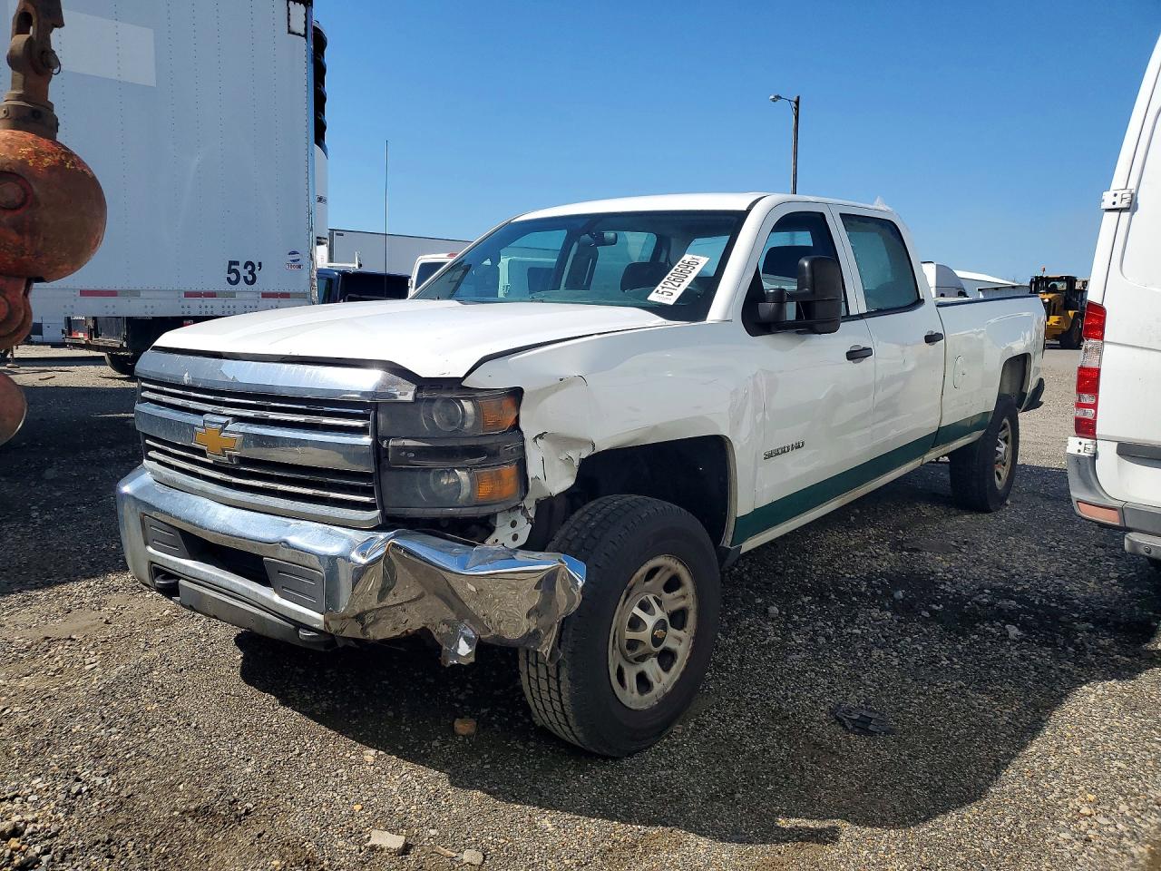 Salvage Chevrolet Silverado Image