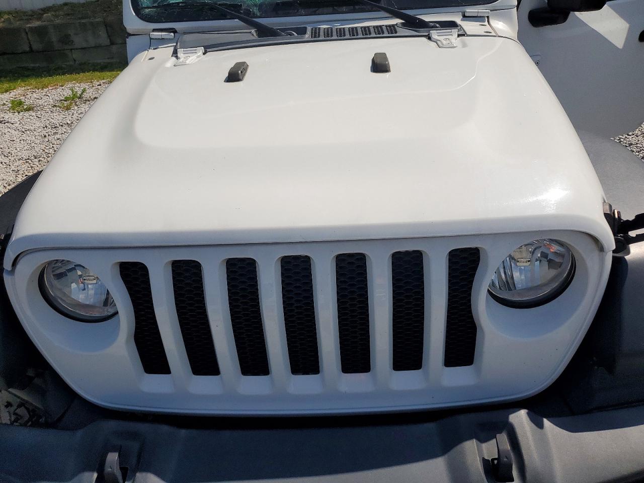 Jeep Wrangler Sport