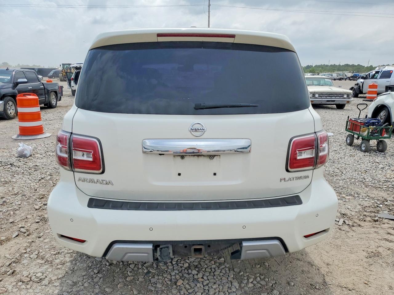 Nissan Armada Platinum