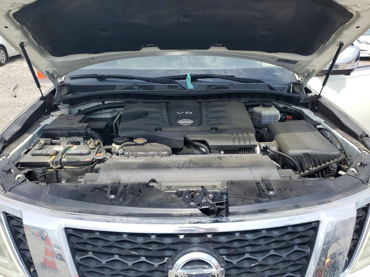Nissan Armada Platinum