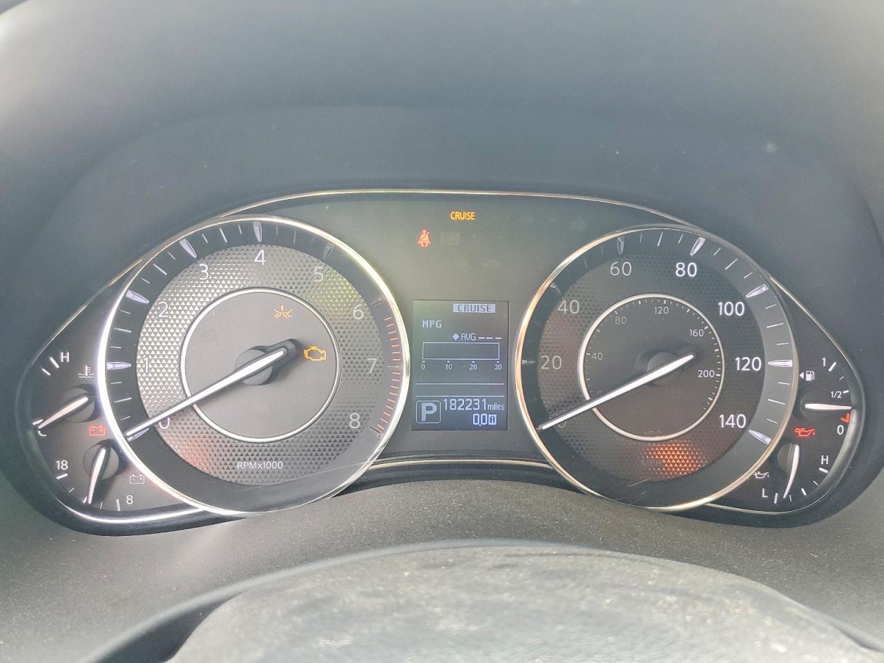 Nissan Armada Platinum