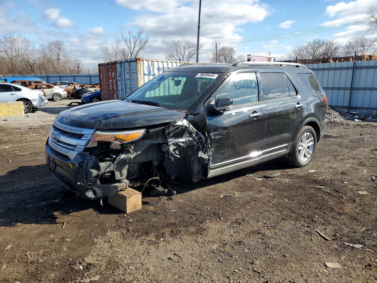 Salvage Ford Explorer Image