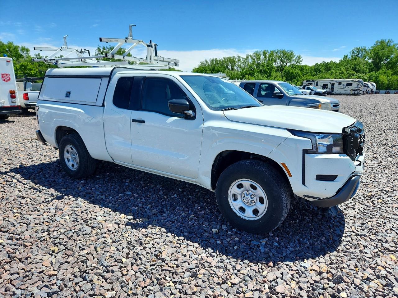 Nissan Frontier Sv