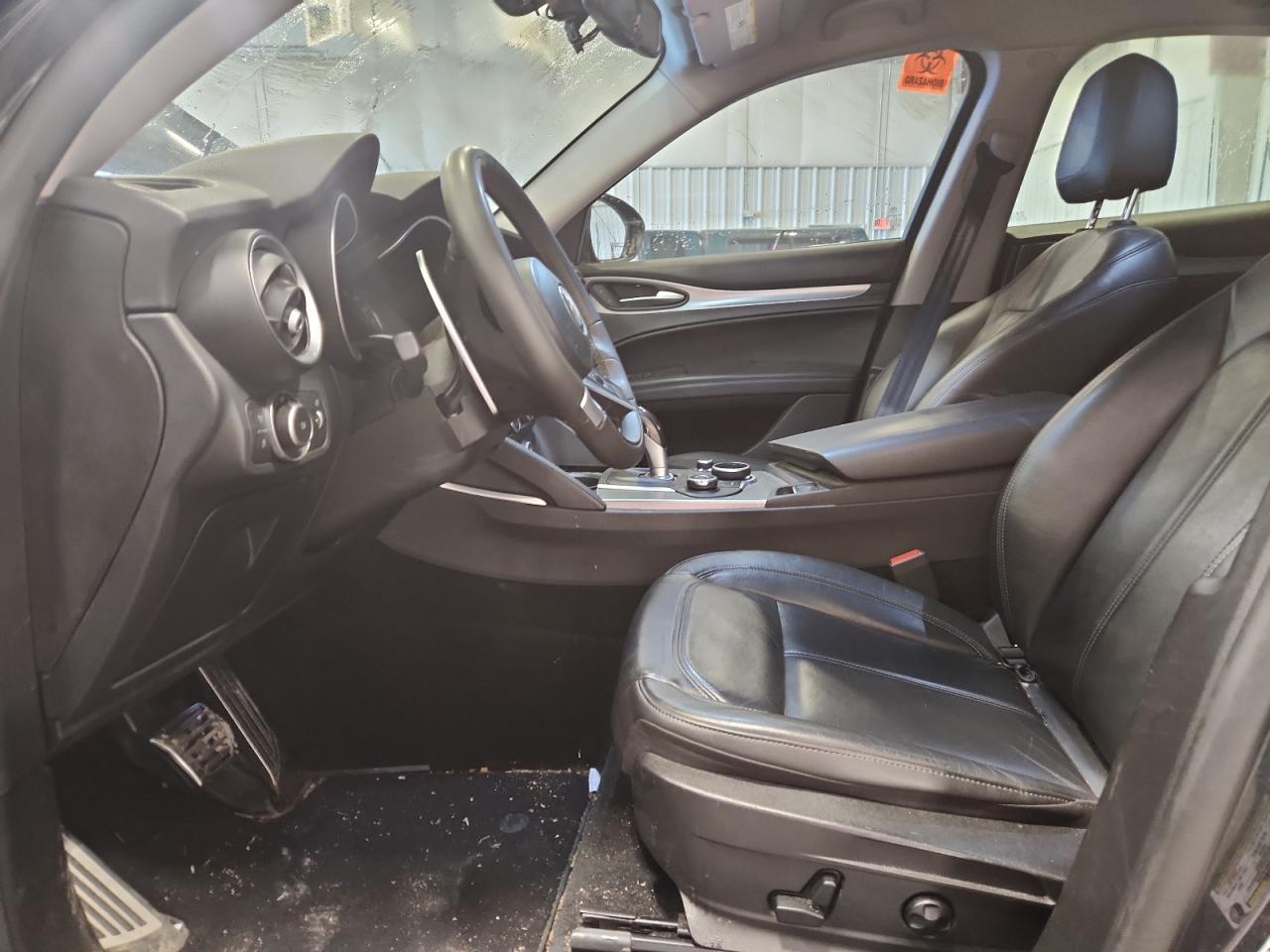 Alfa Romeo Stelvio Sport