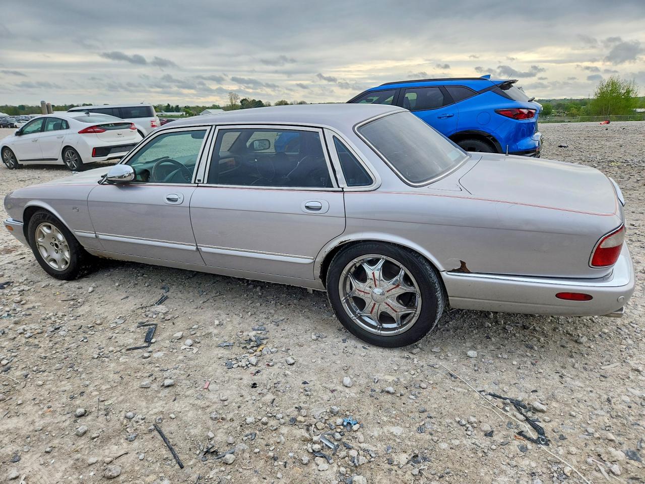 Jaguar XJ