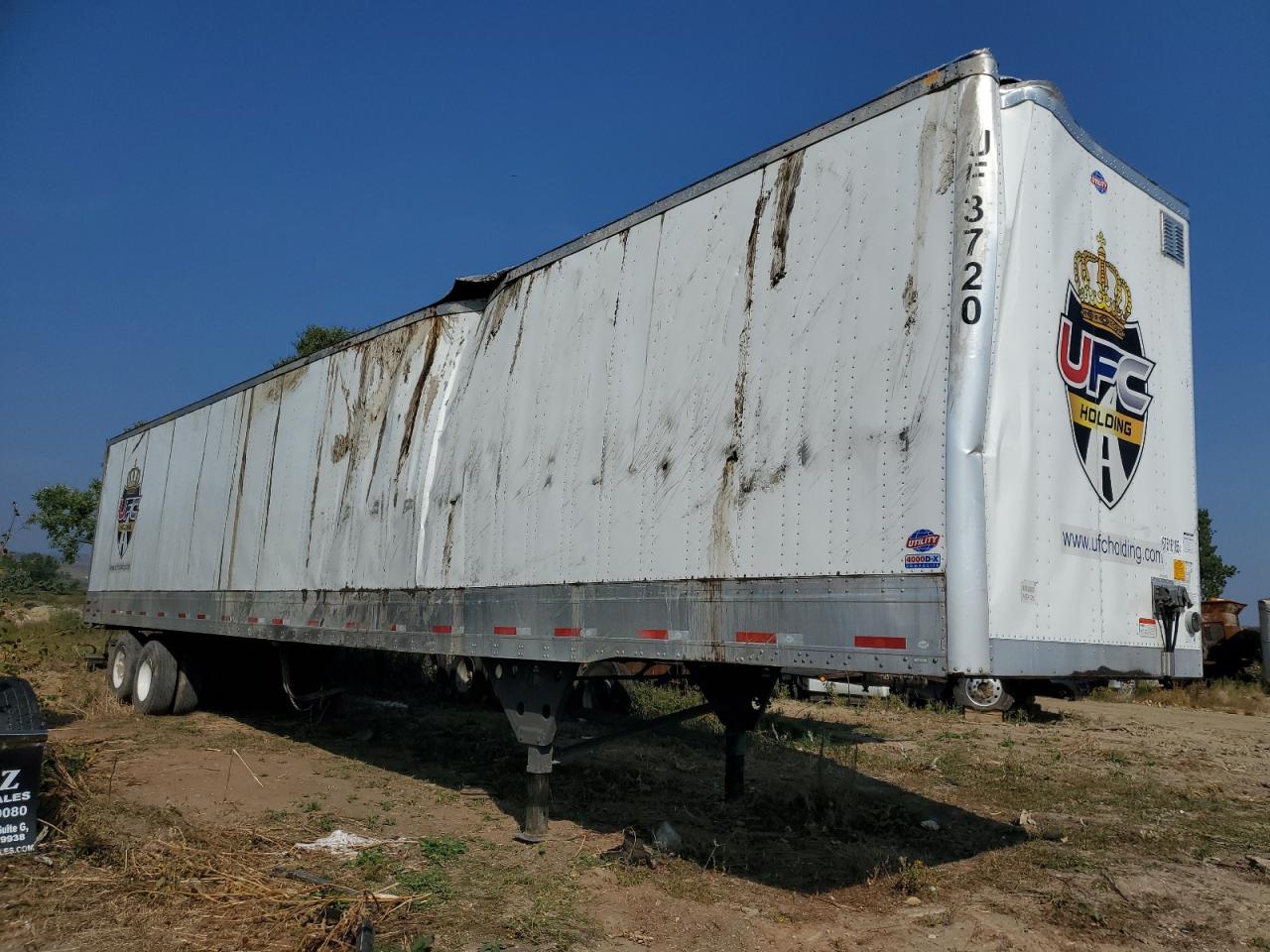 Salvage Utility Dry Freigh Image