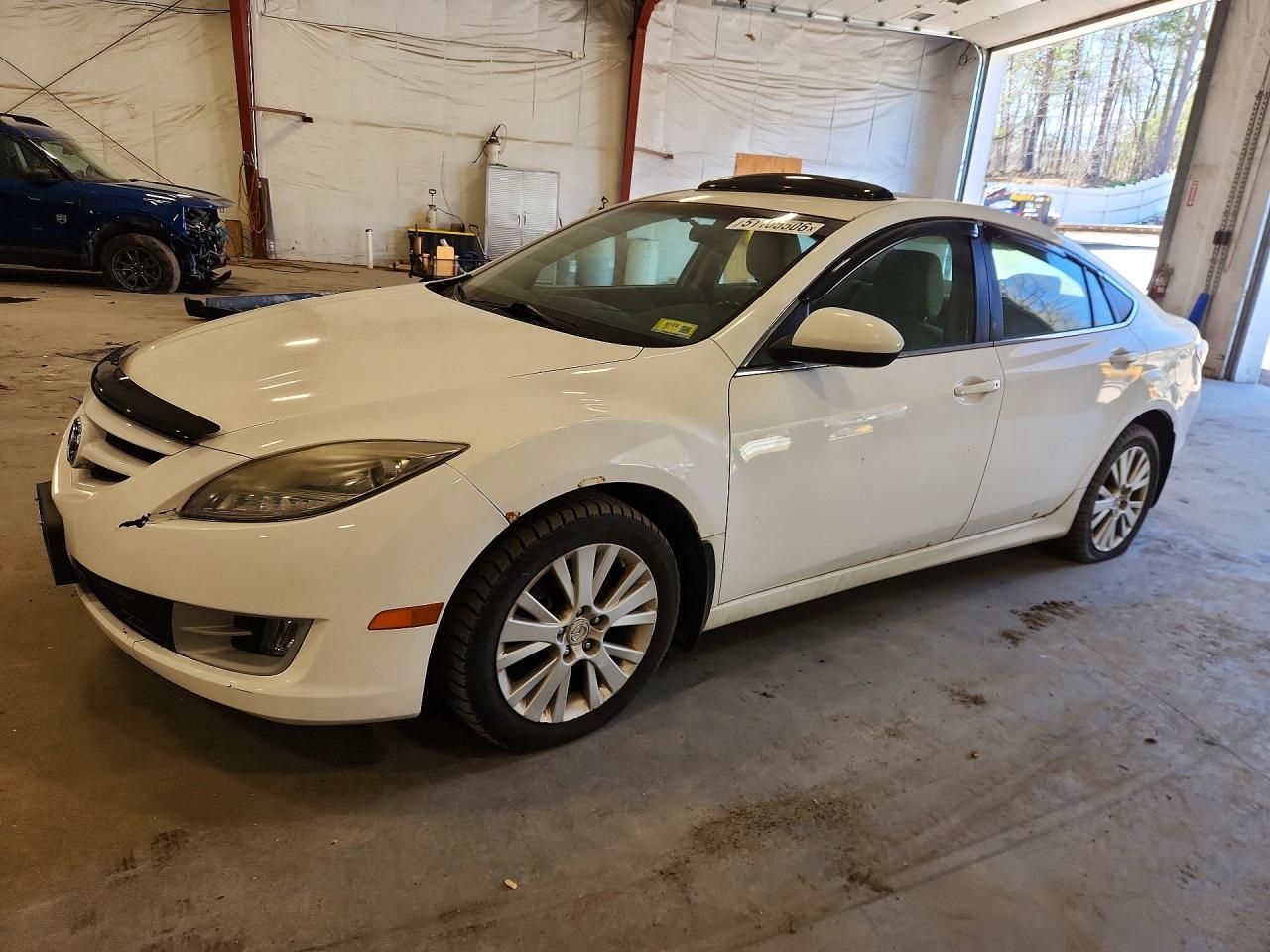 Salvage Mazda 6 Image