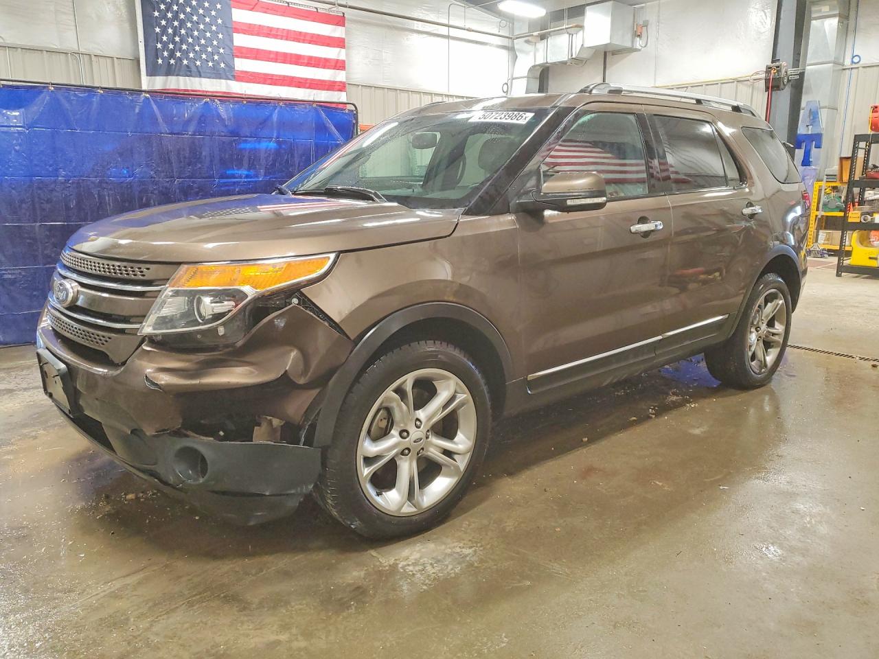 Salvage Ford Explorer Image