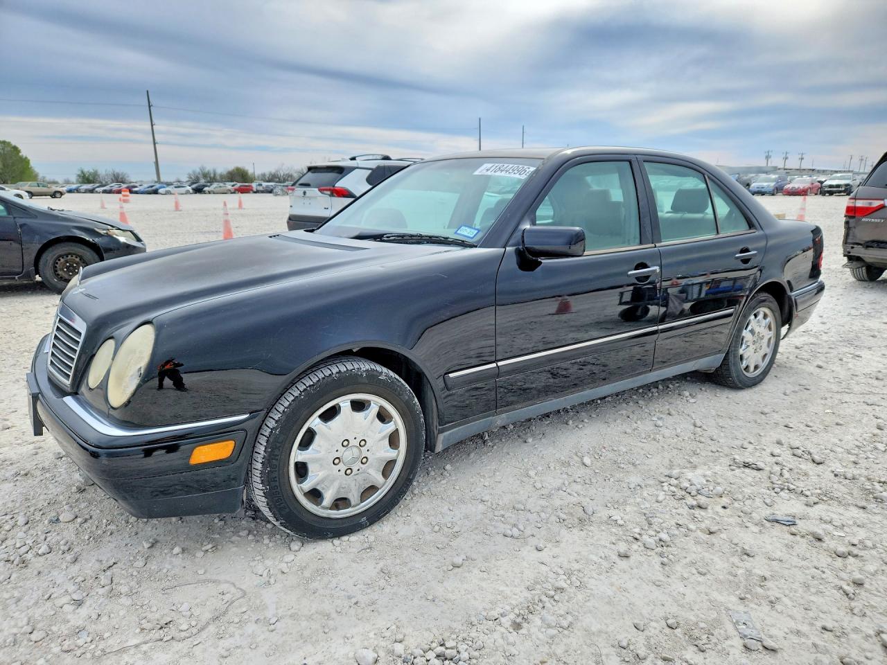 Salvage Mercedes-Benz E-Class Image