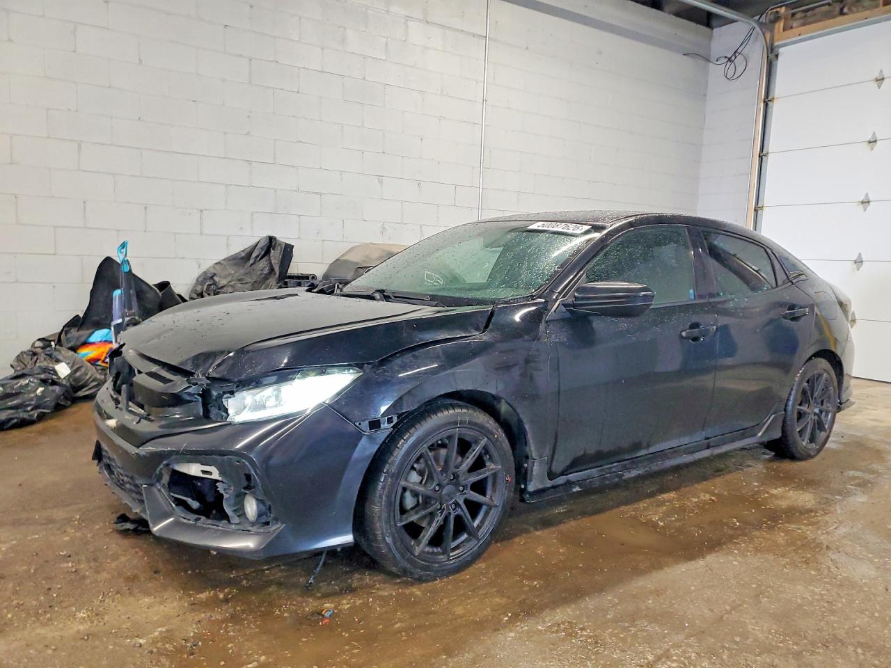 Salvage Honda Civic Image
