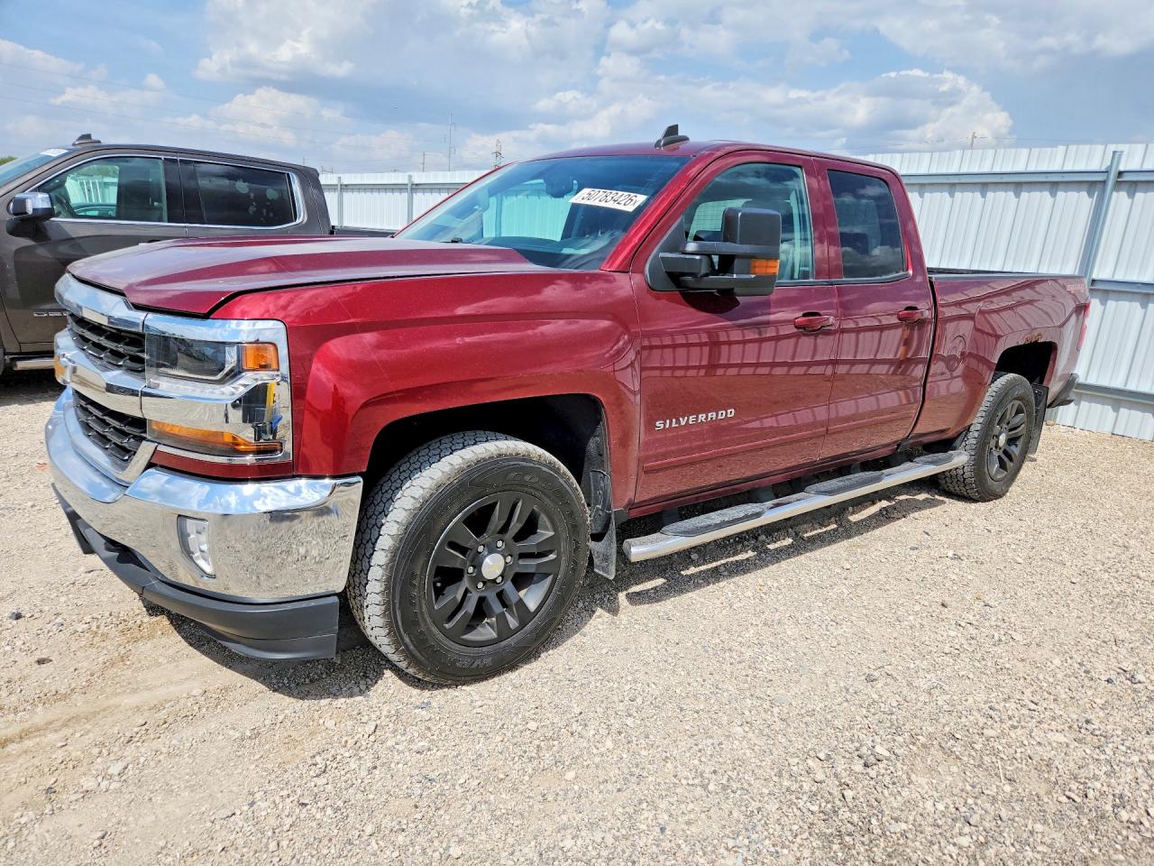 Salvage Chevrolet Silverado Image