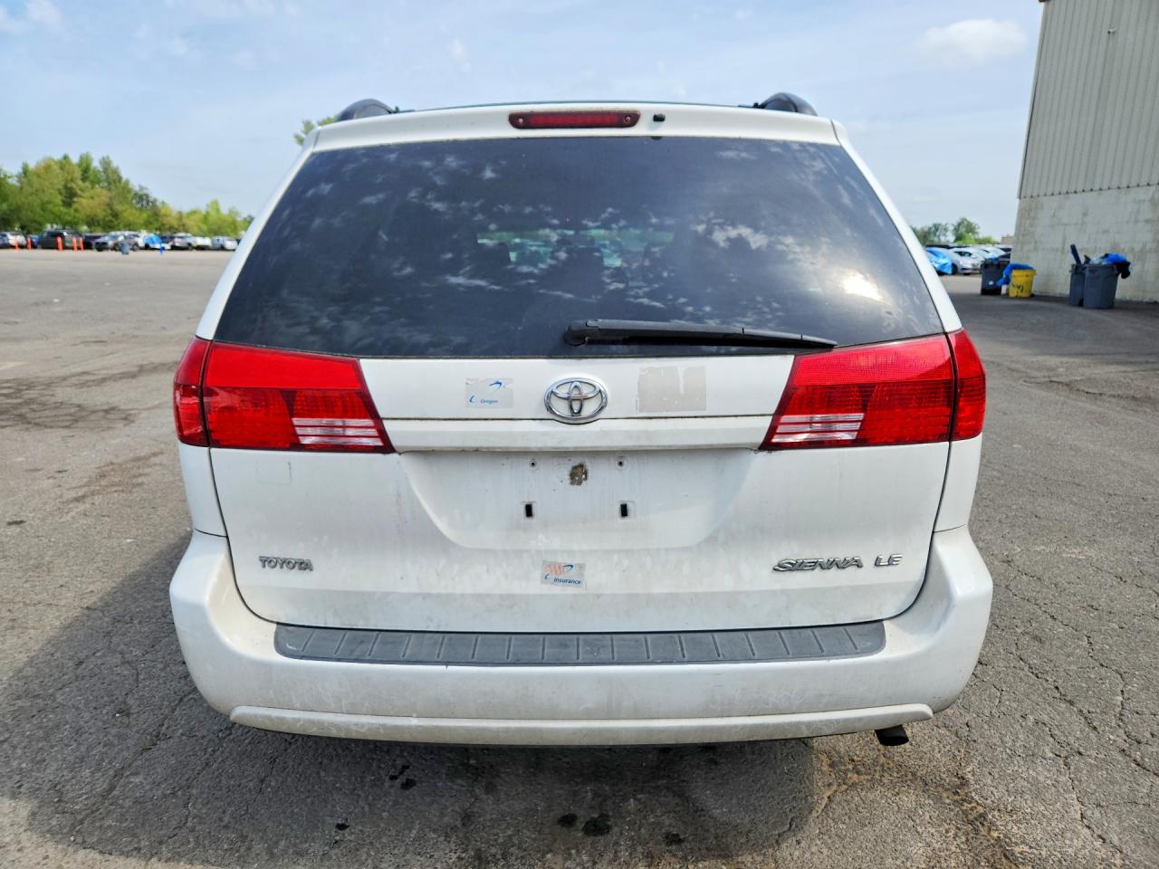 Toyota Sienna Le 8 Passenger
