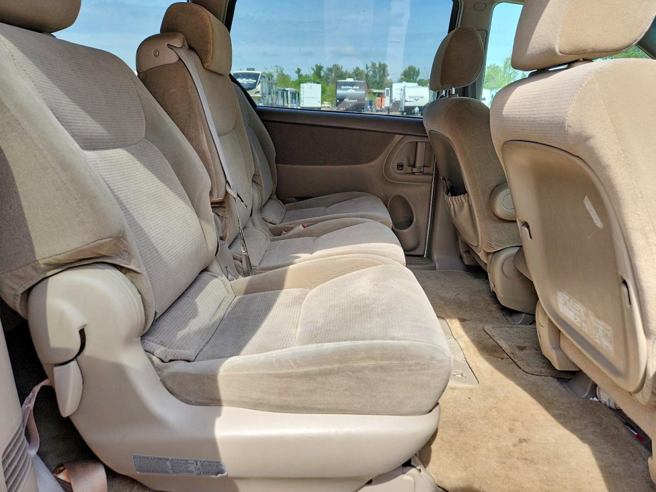 Toyota Sienna Le 8 Passenger