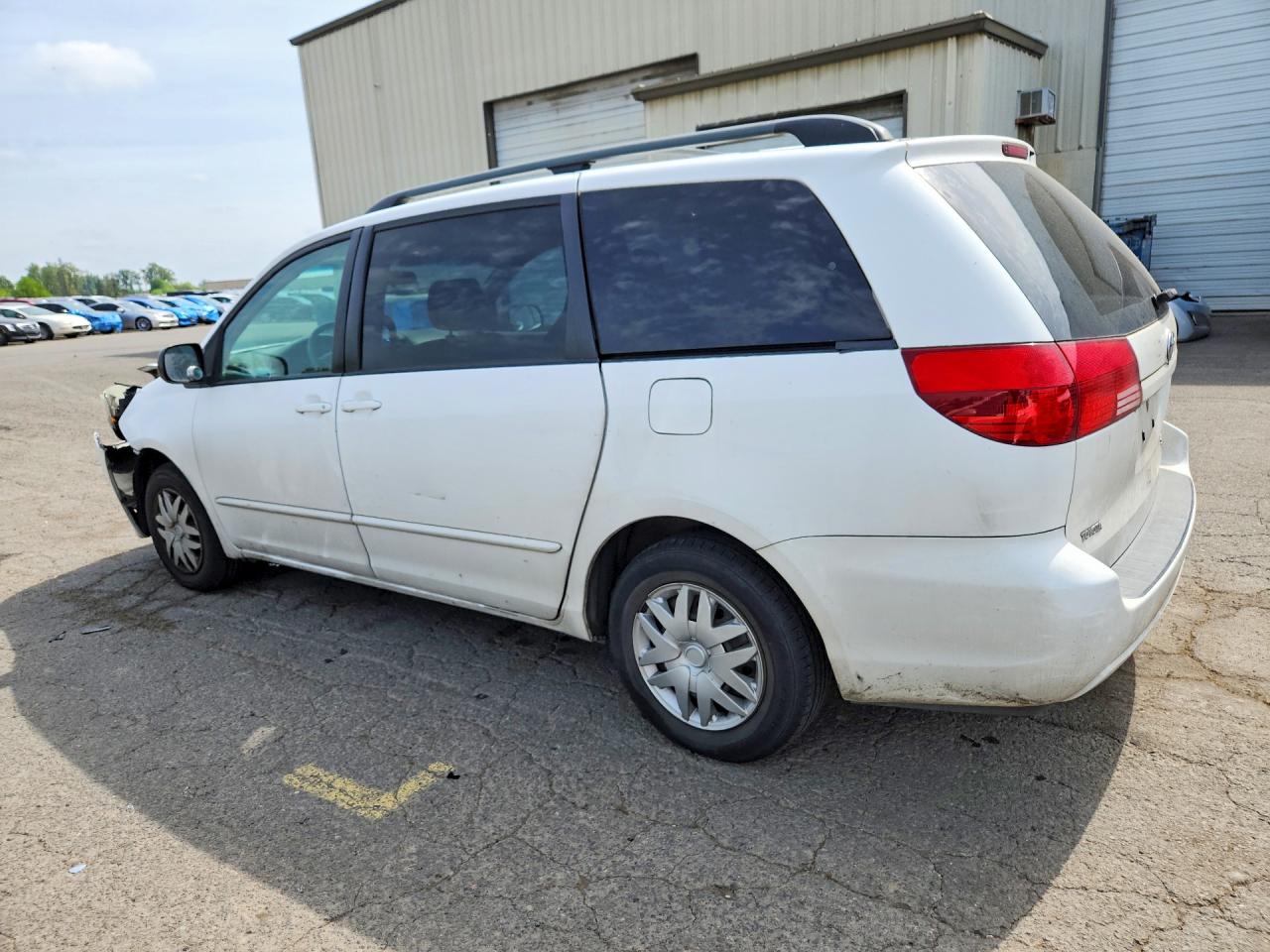 Toyota Sienna Le 8 Passenger