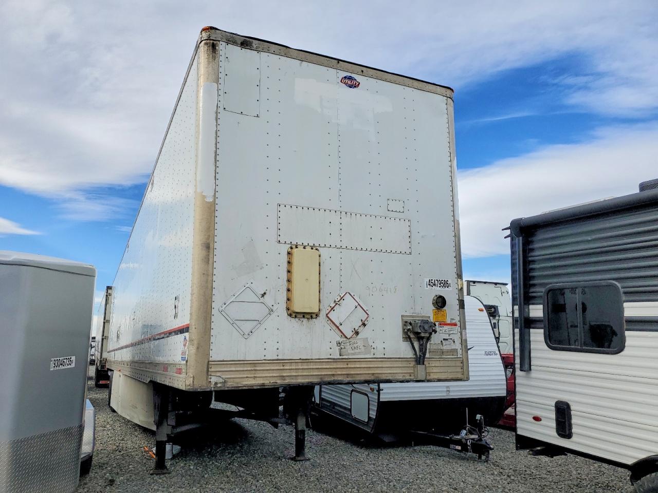 Salvage Utility Dry Freigh Image