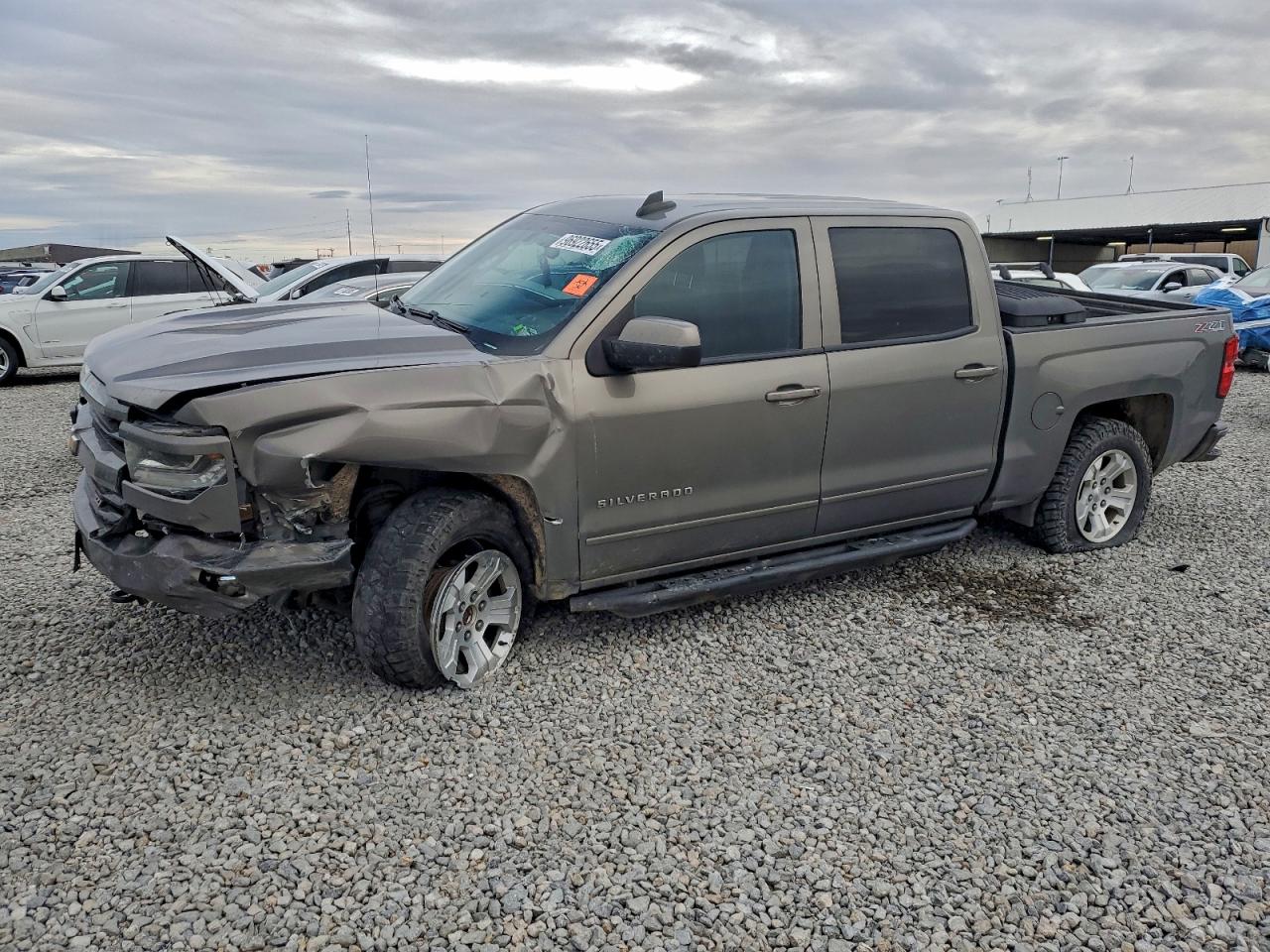 Salvage Chevrolet Silverado Image