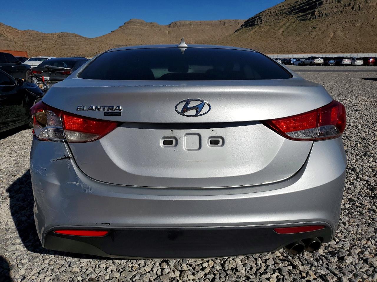 Hyundai ELANTRA Gs