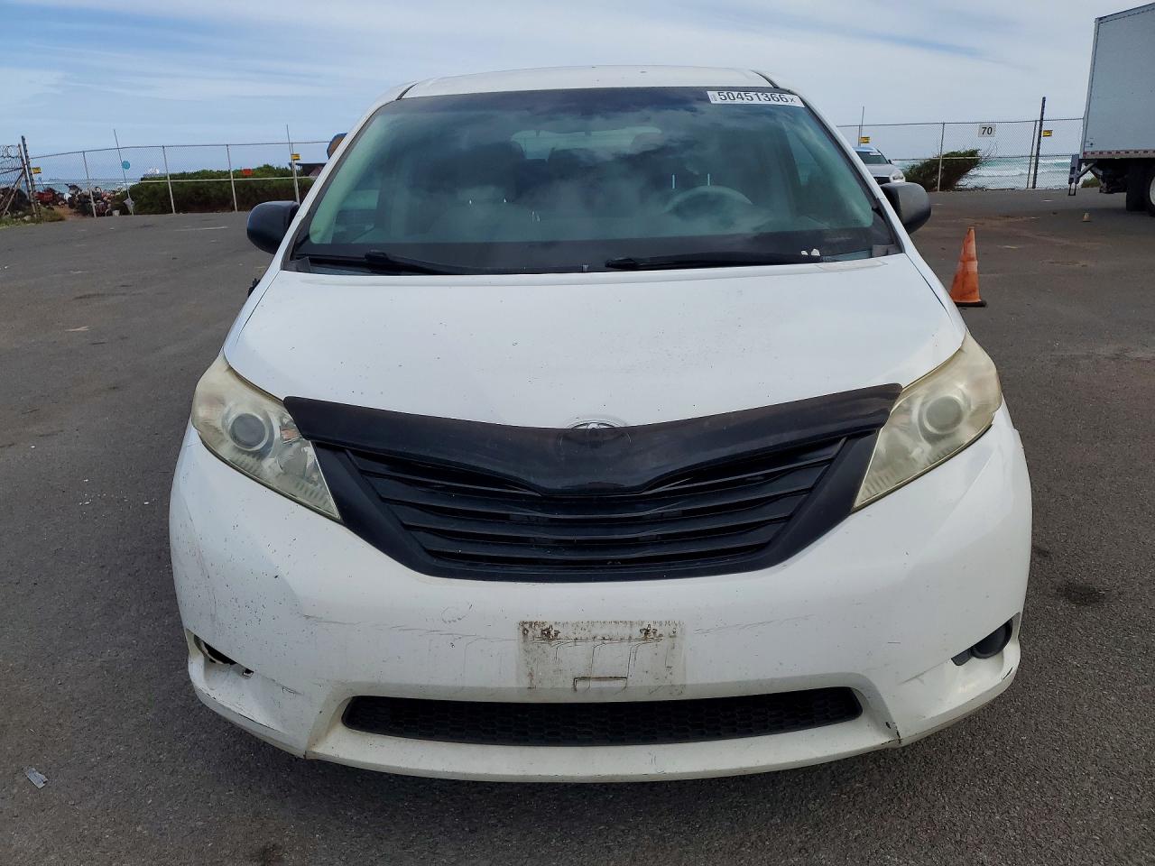 Toyota Sienna L 7-passenger