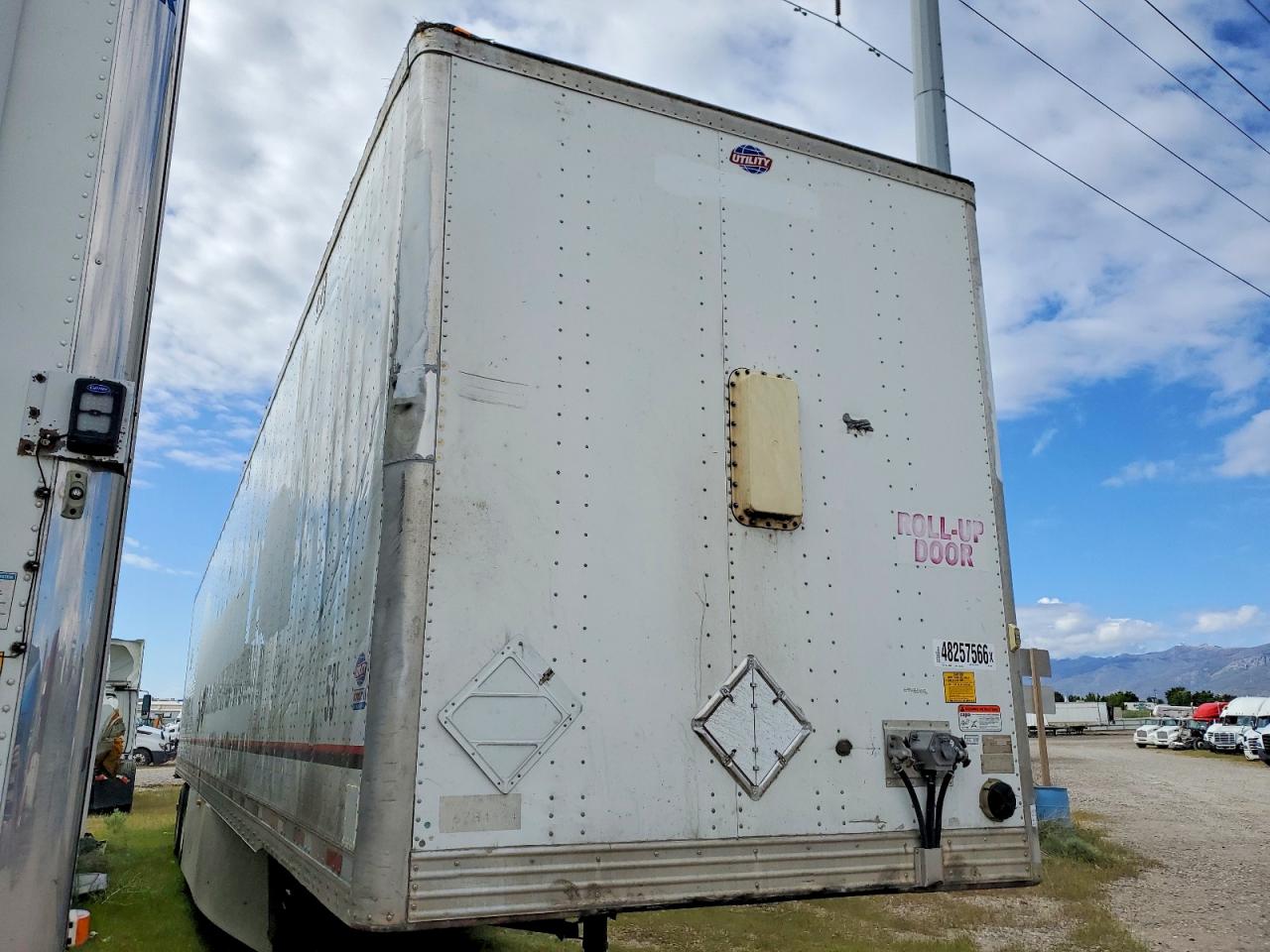 Salvage Utility Trailer Mfg. Dry Van 53 Image