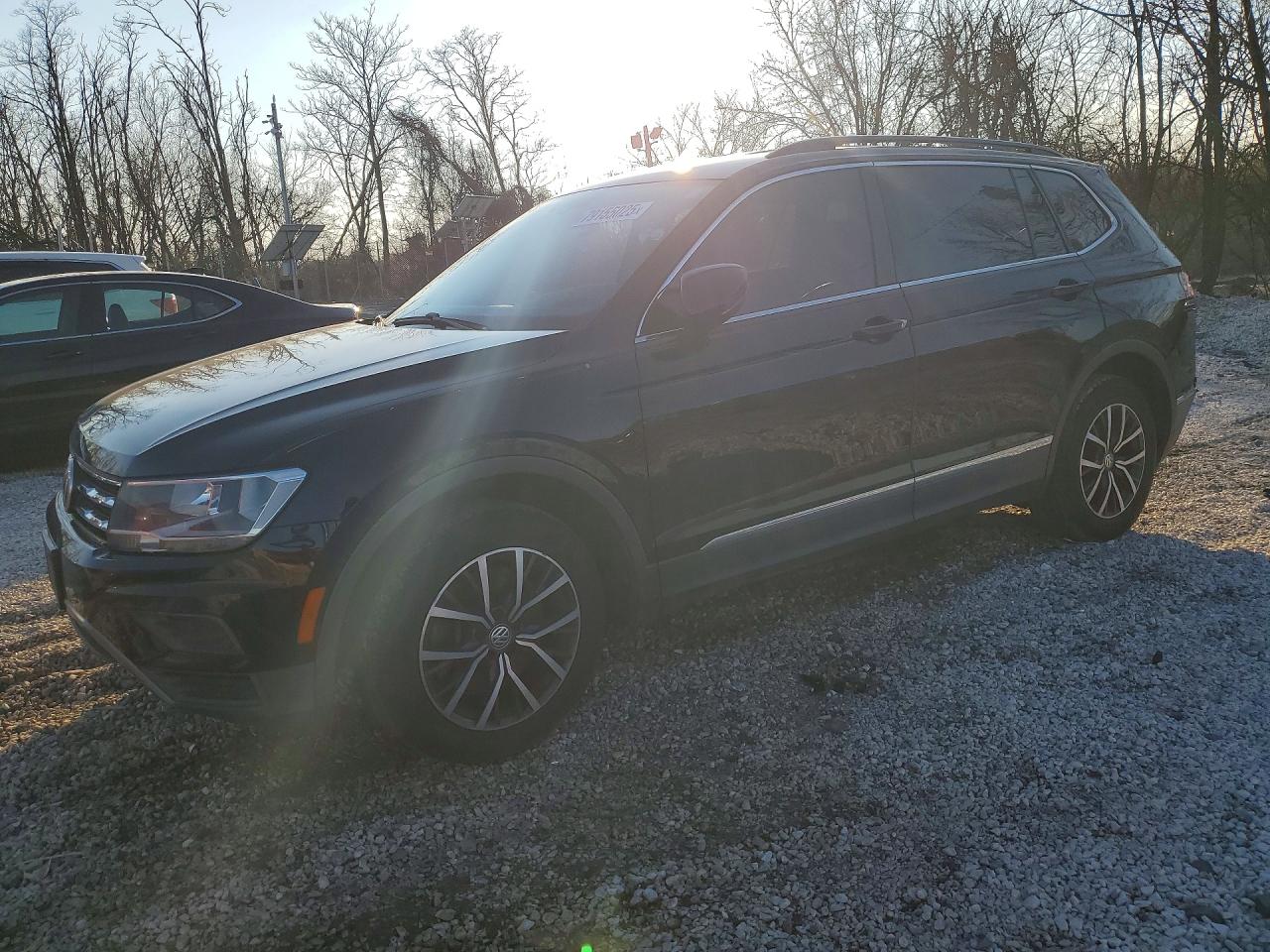 Salvage Volkswagen Tiguan Image