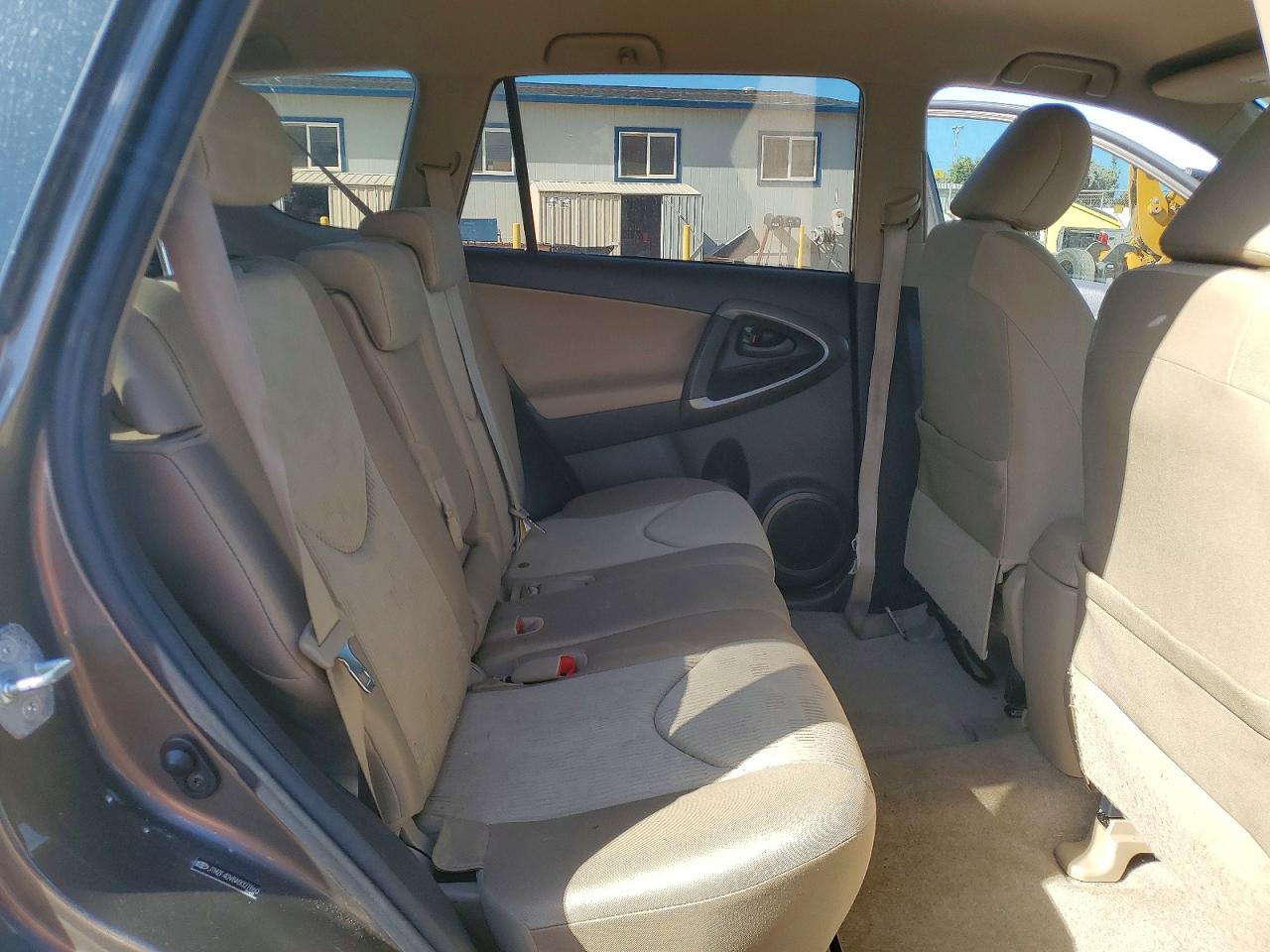Toyota RAV4 Base