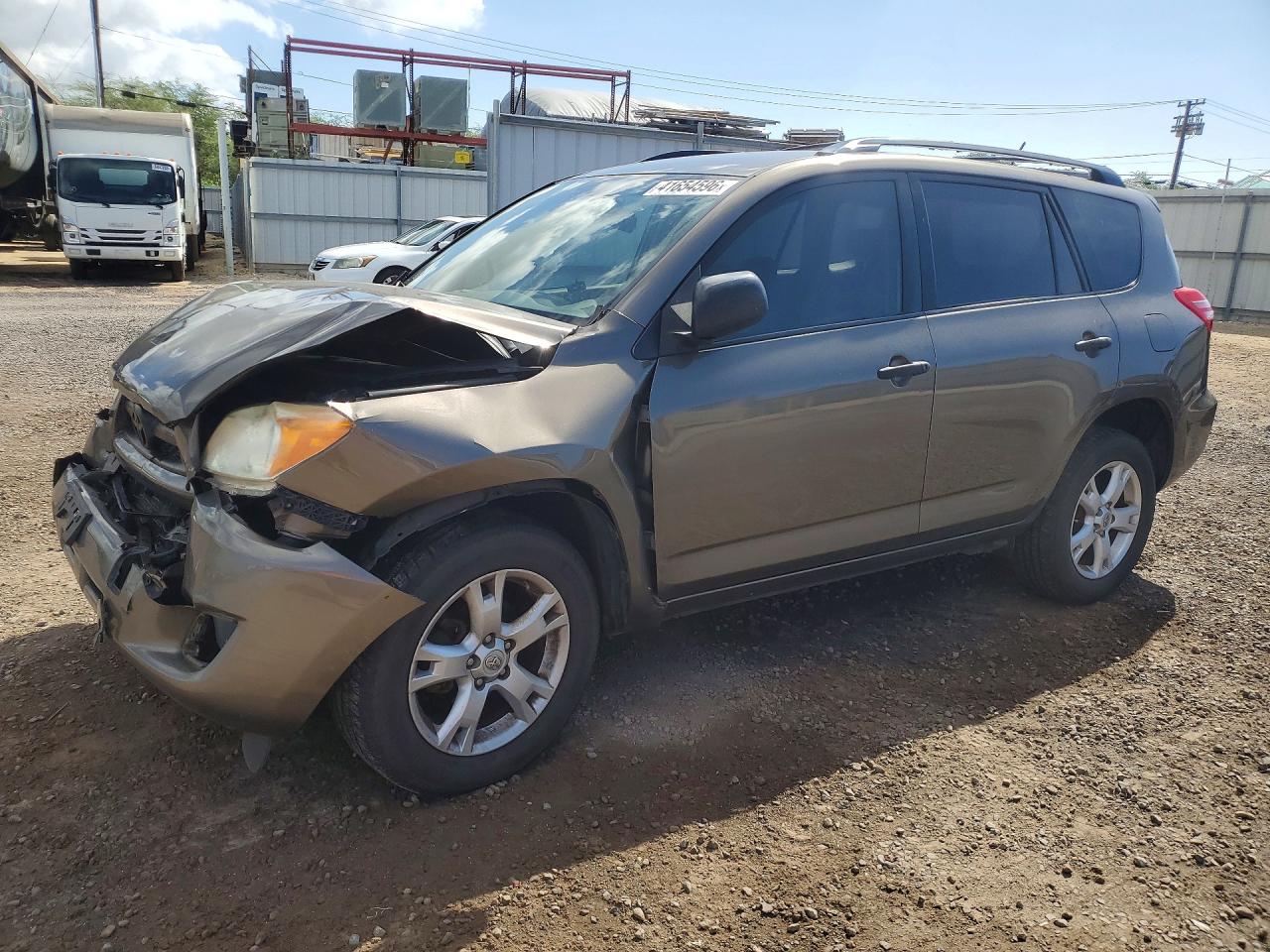 Salvage Toyota RAV4 Image