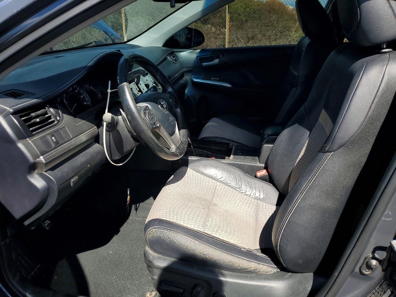 Toyota Camry Se