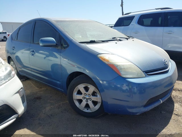 Salvage Toyota Prius Image