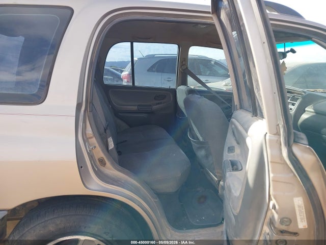 Chevrolet Tracker Hard Top Base
