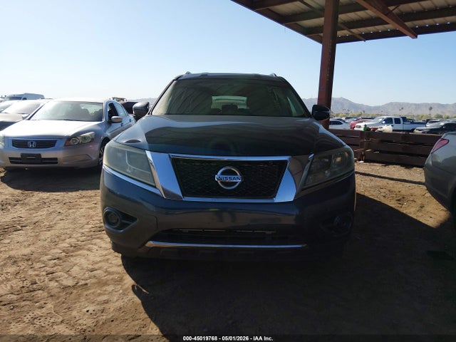 Nissan Pathfinder Sv