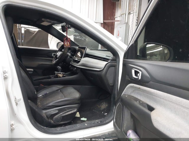 Jeep Compass Latitude Lux Fwd