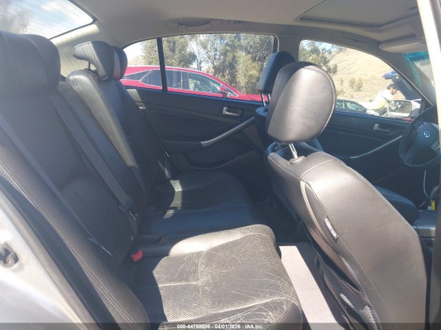 INFINITI G35 Luxury Leather
