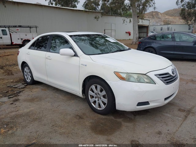 Salvage Toyota Camry Image