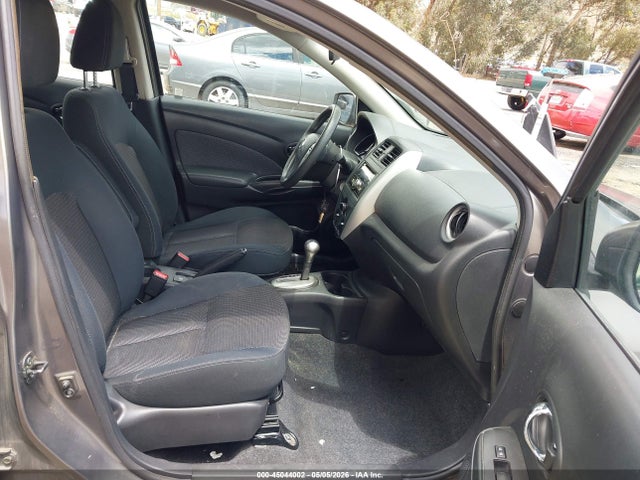 Nissan Versa 1.6 Sv