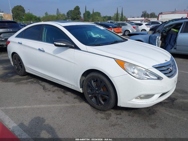 Salvage Hyundai SONATA Image