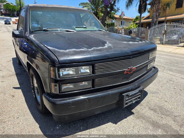 Salvage Chevrolet Gmt Image