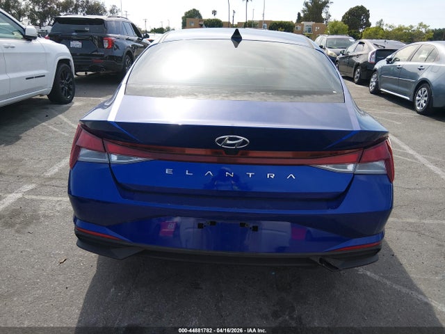 Hyundai ELANTRA Sel