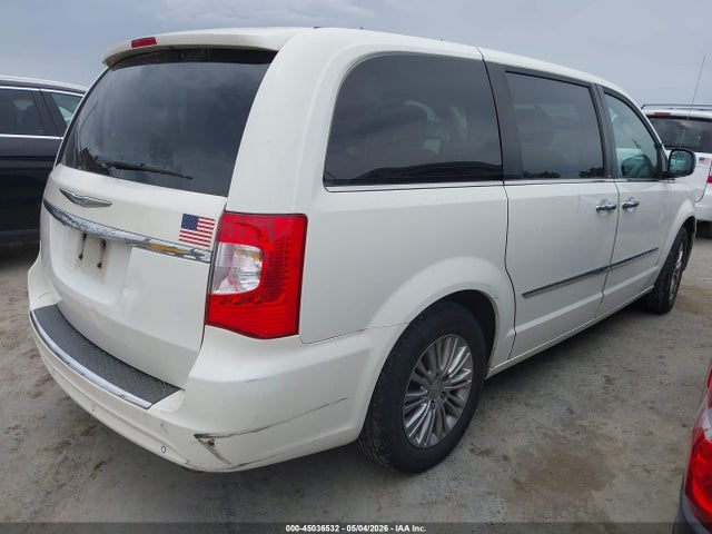 Chrysler Town & Country Touring-l