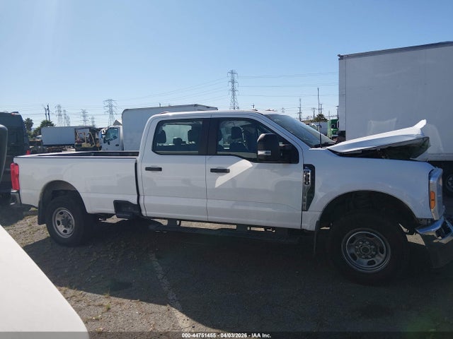 Ford F-350 Xl