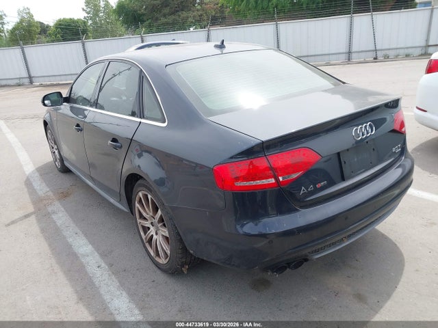 Audi A4 2.0t Premium