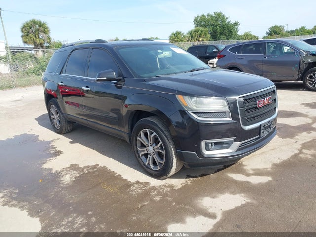 Salvage GMC Acadia Image