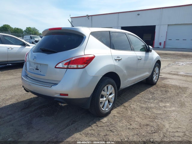 Nissan Murano S
