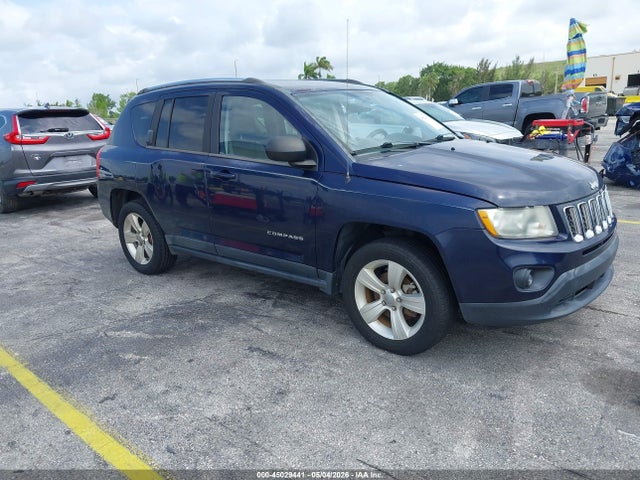 Salvage Jeep Compass Image