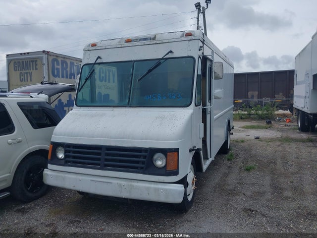 Workhorse Custom Chassis Forward Control Chassis P4500